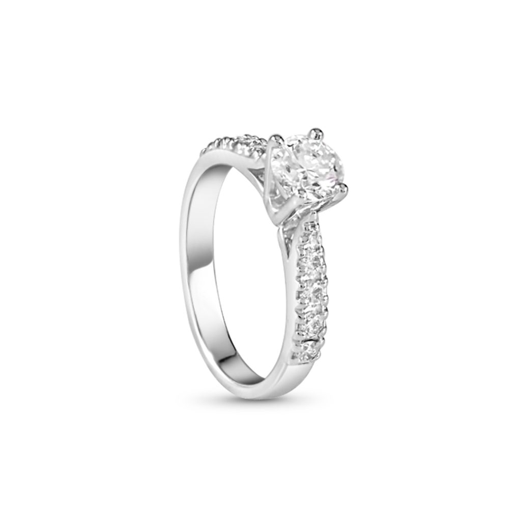 18K White Gold Pave Engagement Ring With 1 Metal