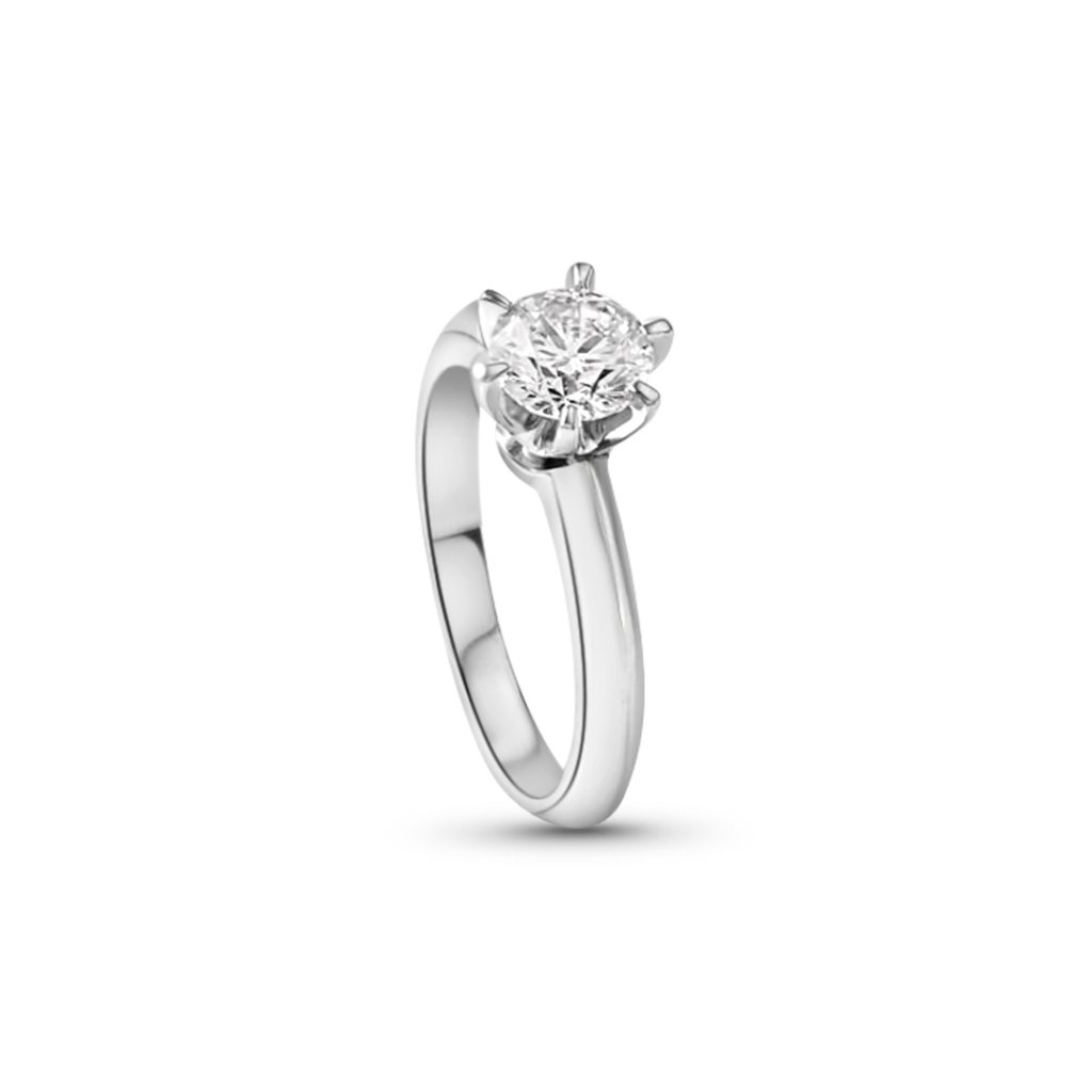 18K White Gold Solitaire Engagement Ring With 1 Metal